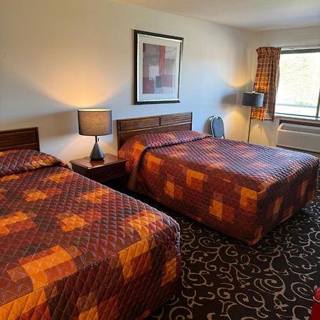 Malibu Inn Lake Delton ภายนอก รูปภาพ