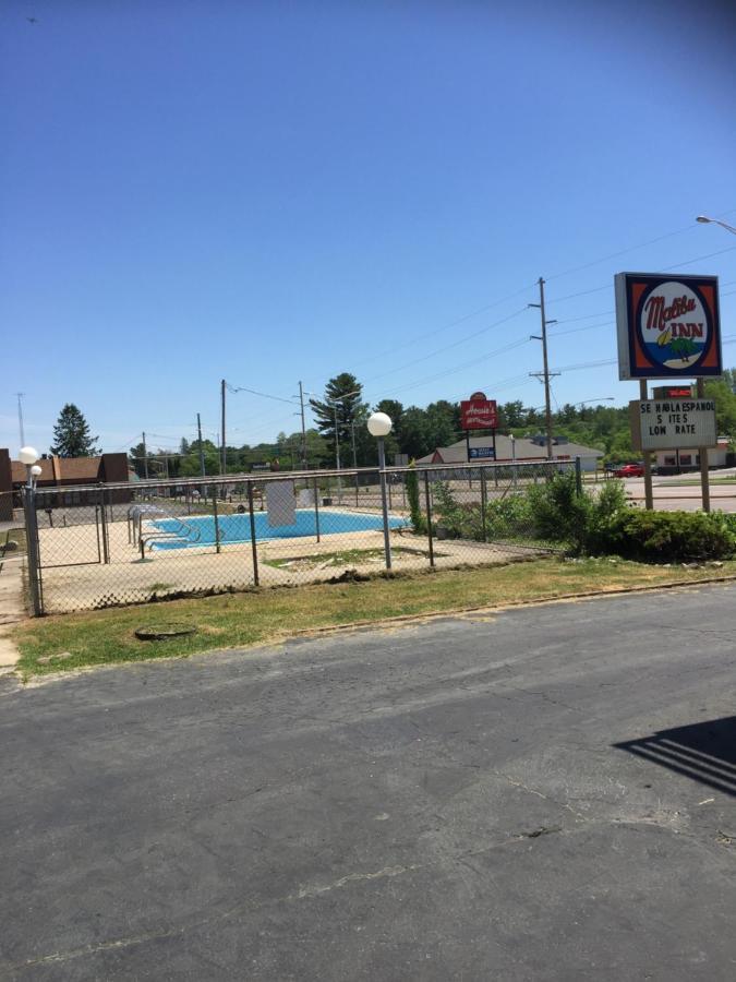 Malibu Inn Lake Delton ภายนอก รูปภาพ
