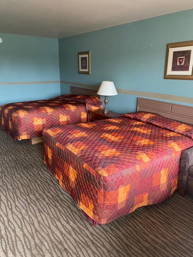 Malibu Inn Lake Delton ภายนอก รูปภาพ