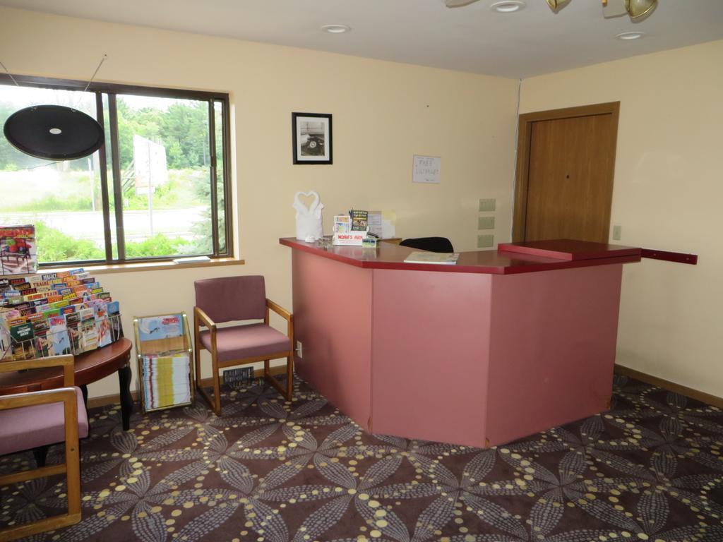 Malibu Inn Lake Delton ภายนอก รูปภาพ