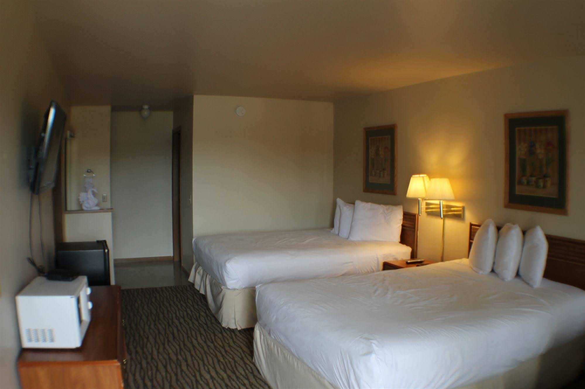 Malibu Inn Lake Delton ภายนอก รูปภาพ