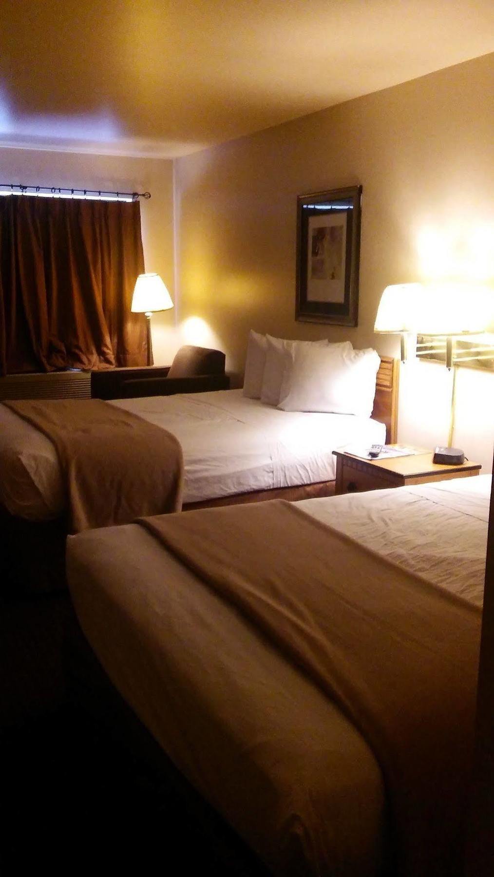Malibu Inn Lake Delton ภายนอก รูปภาพ