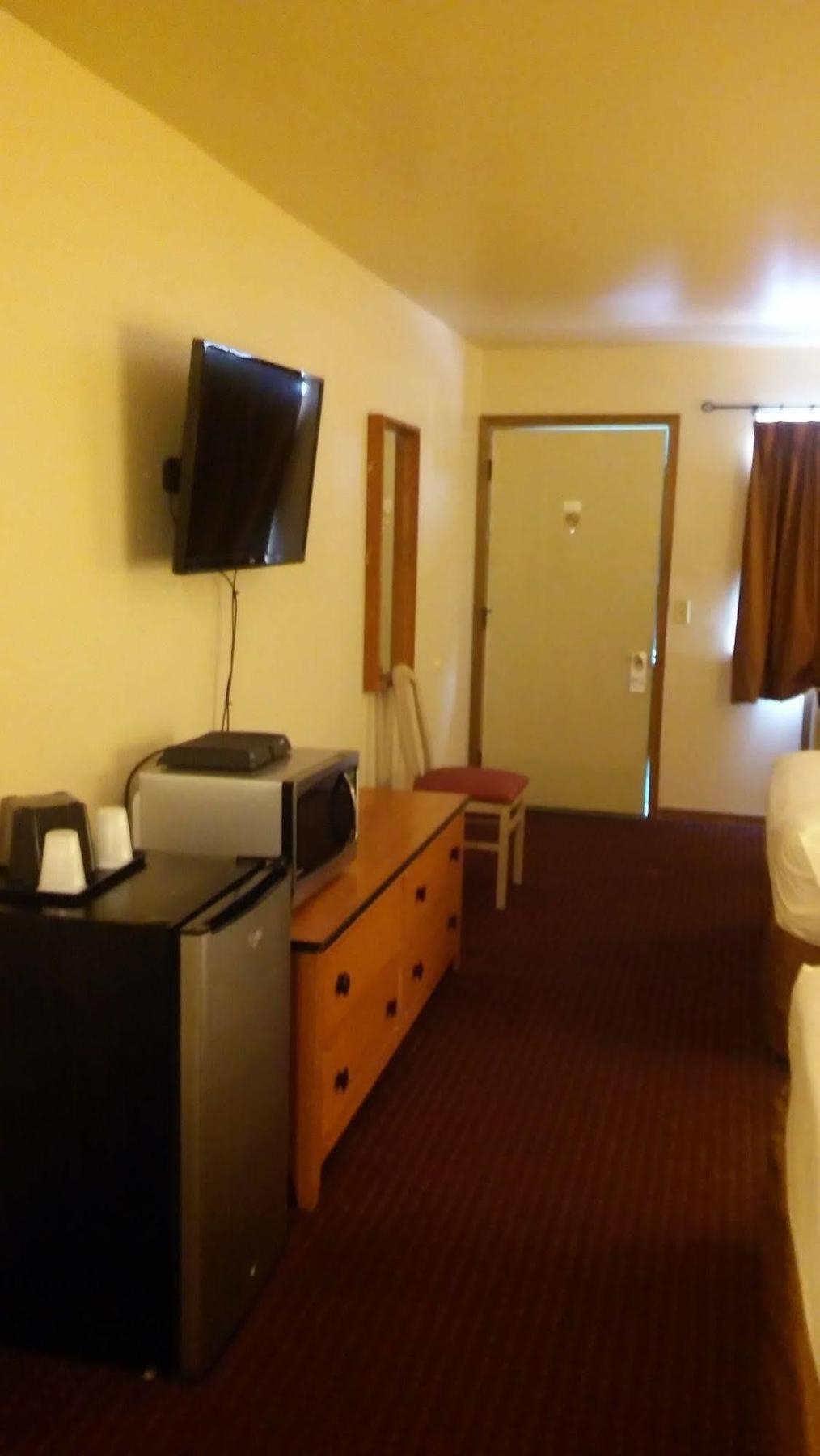 Malibu Inn Lake Delton ภายนอก รูปภาพ